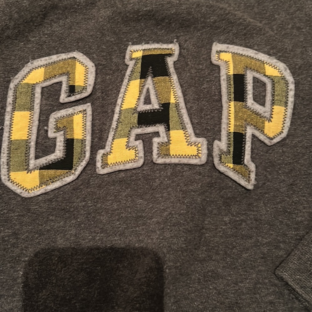 Gap sweater ! - Picture 2 of 3